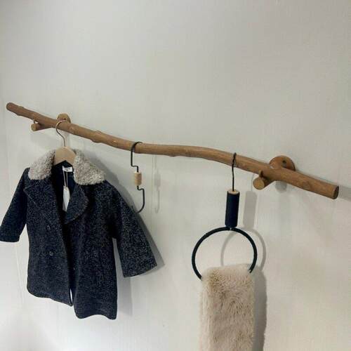 服装店展示架上墙壁挂衣架复古挂衣杆橱窗装饰侧挂墙边墙吊装饰杆