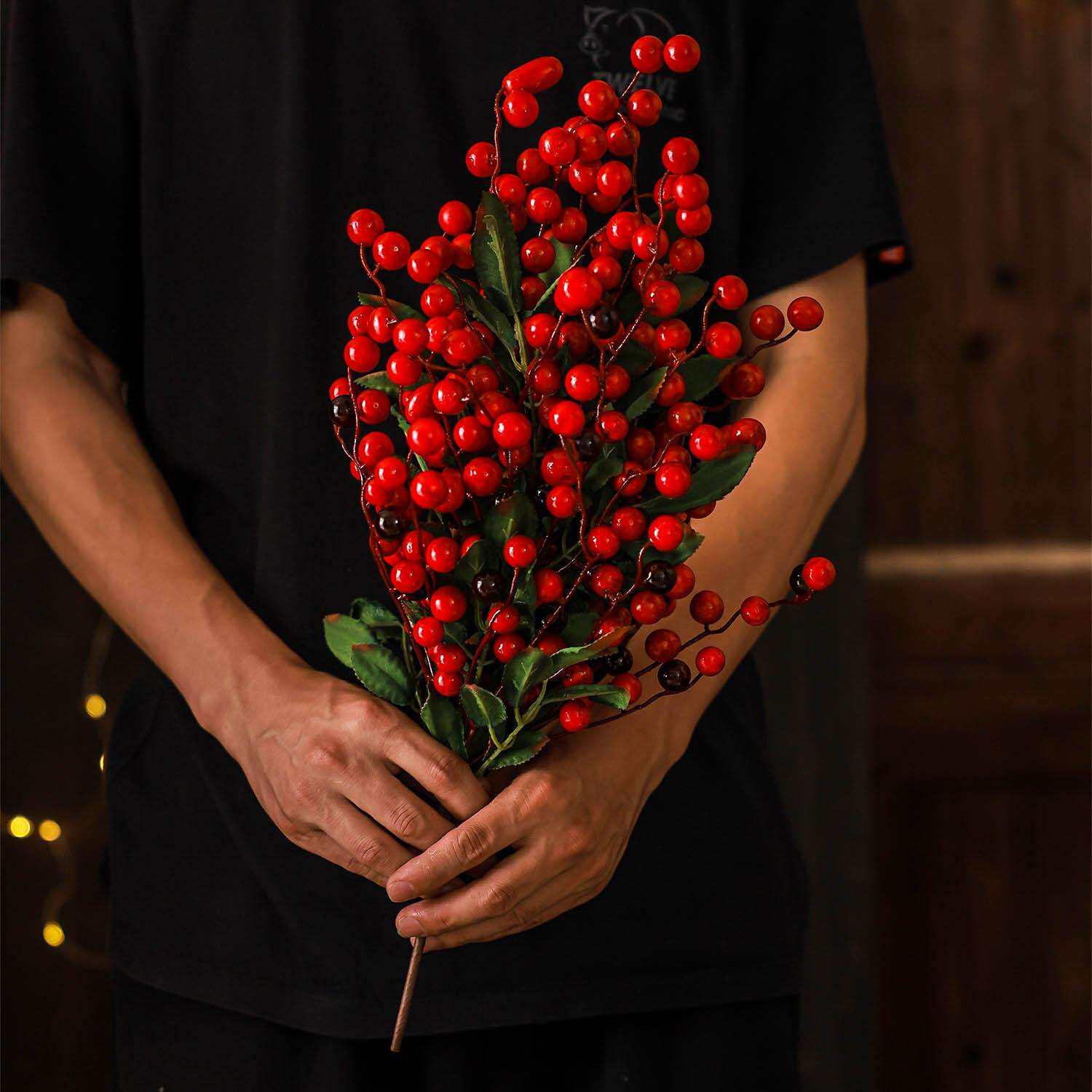 圣诞节新款红色果子仿真花插件摆件商场橱窗前台桌面布置装饰品