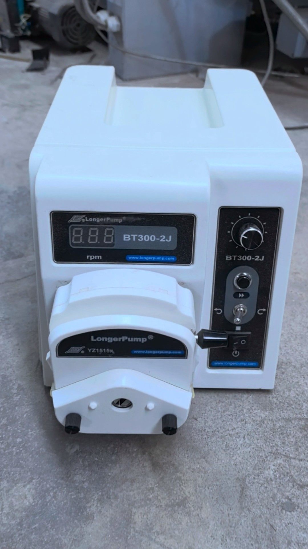 保定兰格蠕动泵 恒流泵 BT300-2J，成色新，两台一起出