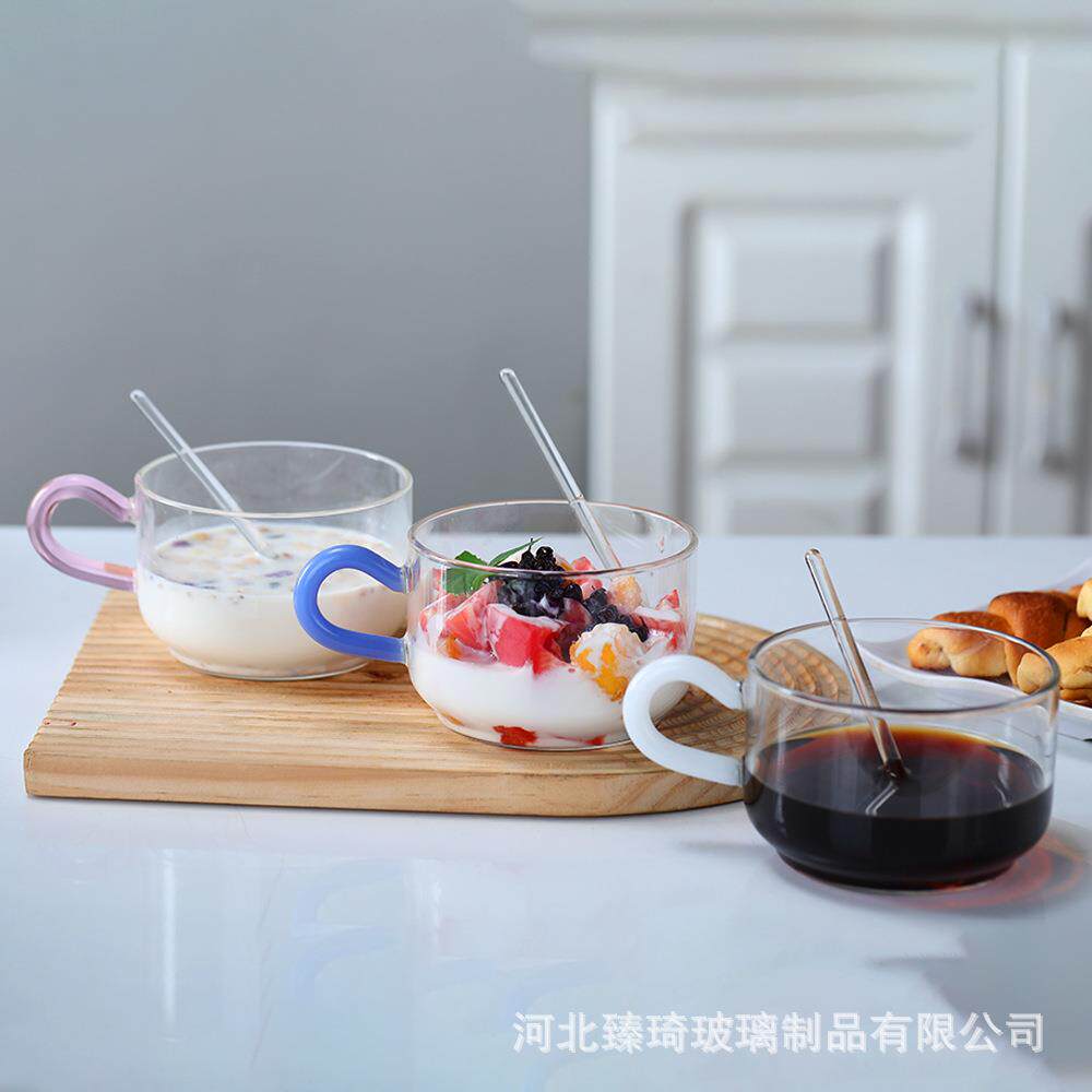 新款直销茶色玻璃杯燕麦早餐杯子家用带把水杯大带盖勺透明咖啡杯图片
