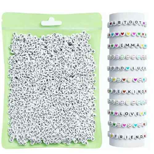800 Pieces Letter Beads for Making, 28 Patterns and 8 Colors