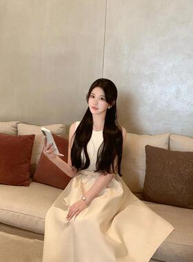 白色连衣裙女2025新款法式订婚绝美轻礼服气质公主裙无袖生日裙子