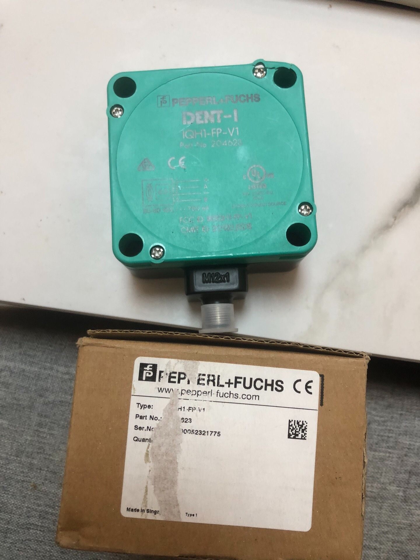 IQH1-FP-V1全新倍加福读写头，有破碎，需要看详细实物