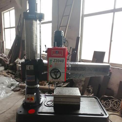 厂家直销机械摇臂钻床Z3040自动进刀升降齿轮传动工业立式钻床