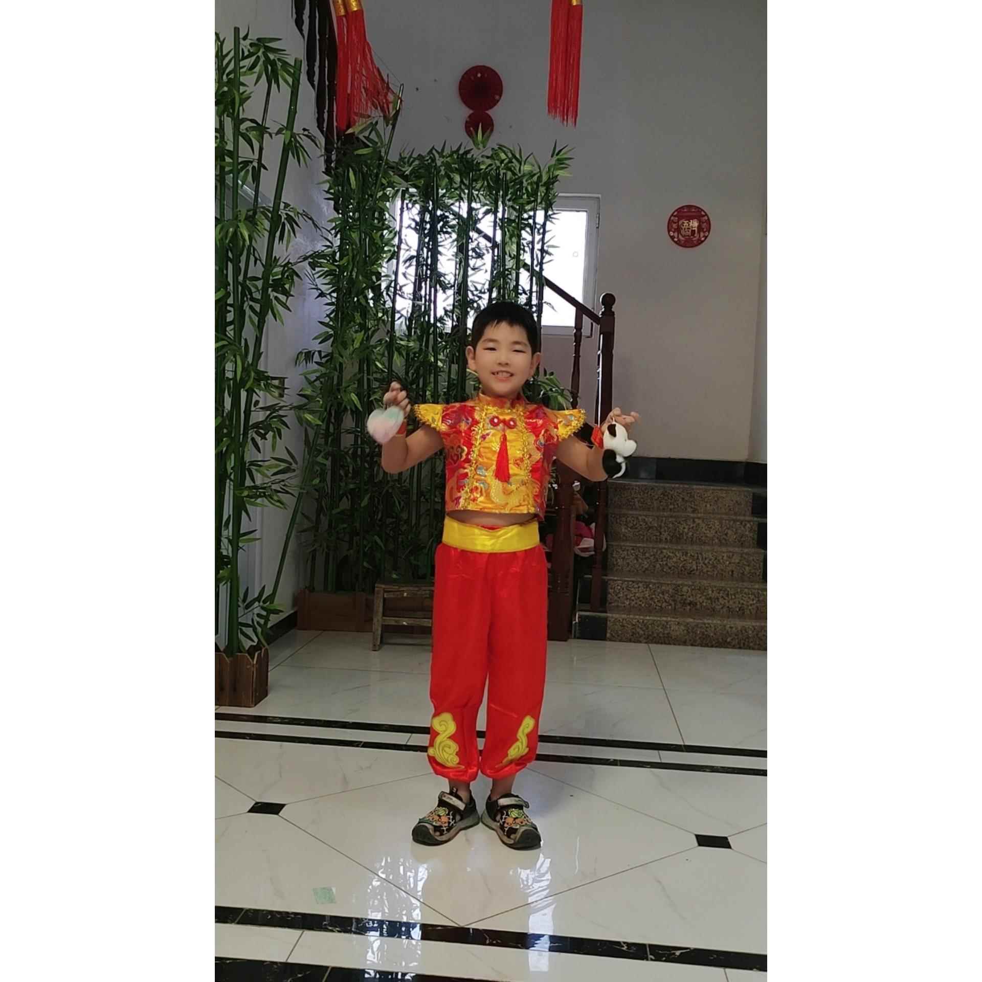 新款六一儿童歌服演出服鼓喜服说唱服中国红庆风幼儿秧舞打蹈表演