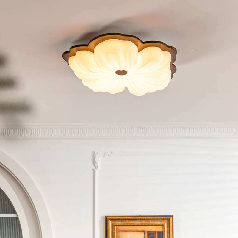 侘寂风胡桃木色花朵卧室吸顶灯中古实木护眼主卧书房灯具casagd