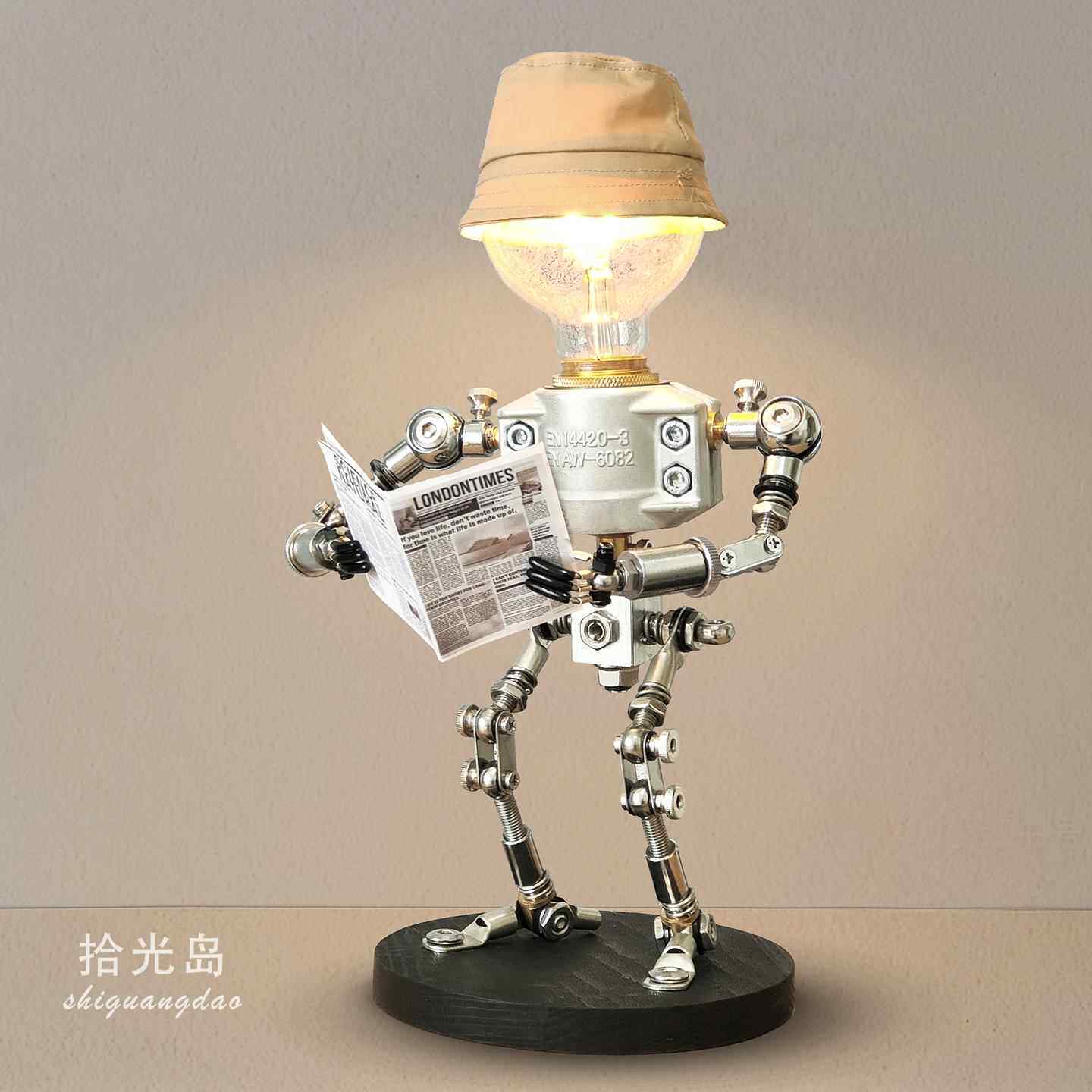 机器人装饰台灯男生礼物生日实用18岁创意手办办公室桌面摆件复古