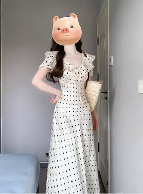 法式温柔白色波点洋装女夏季新款系带收腰显瘦气质海边度假长裙