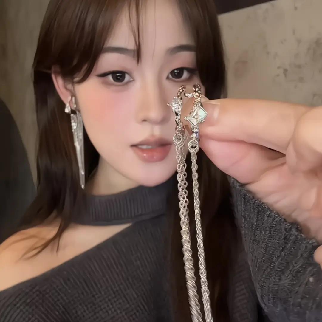 铜合金耳饰2026新轻奢小众高级感耳夹流苏耳环无耳洞女耳挂精致cc