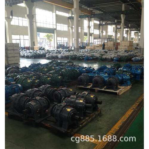 GSF37-Y1.1KW-4P-7.57-M1-0-φ20-A节能电机斜齿轮蜗杆减速机G