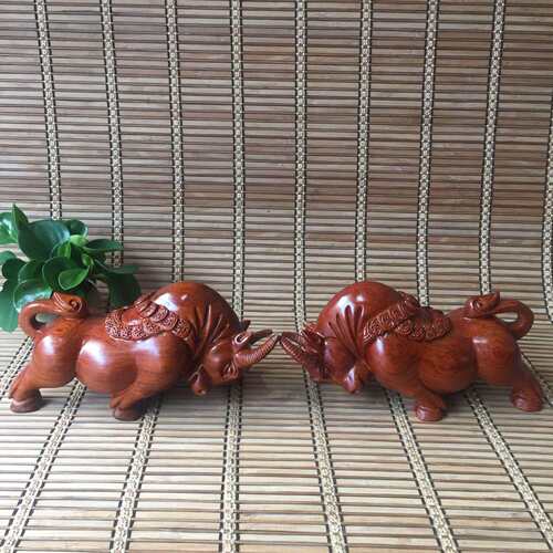 直播货源黑檀木雕牛 金钱牛居摆件客厅牛气冲天装饰办公桌工艺品