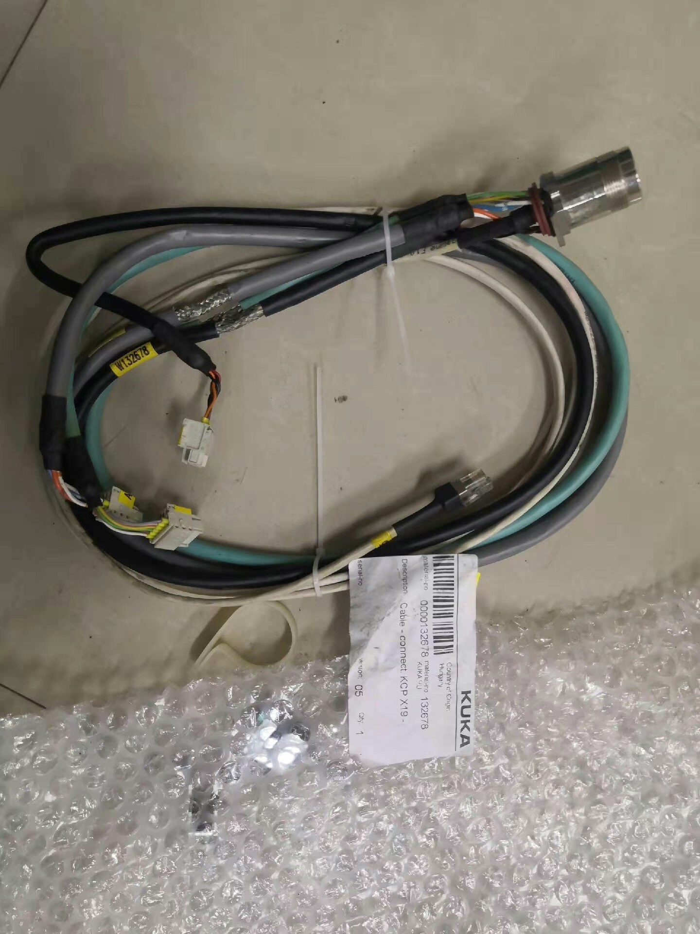 库卡c2示教器柜内线