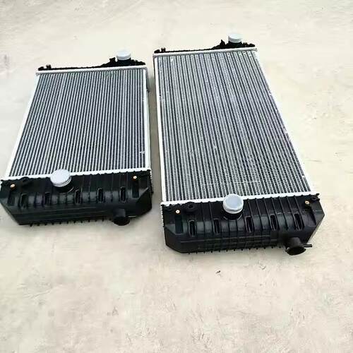 2485B001 2485B239 2485561 2485B233 2485B253 水箱散热器