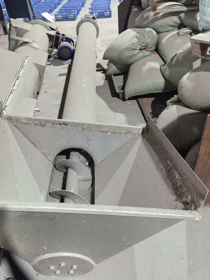 11月20日澄迈末次开包机、输送机、分拣输送机、粉碎机、抽料机、摩擦机等塑料破碎机清洗设备生产线一套网络拍卖公告