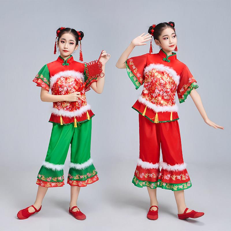 采购产品儿童秧歌表演服装,喜庆的元旦,大红灯笼,可爱的婴儿表