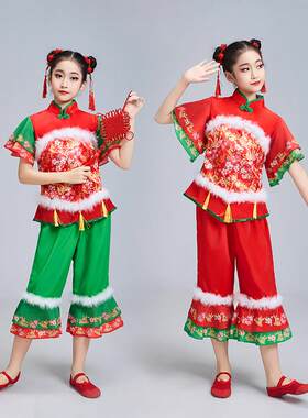 采购产品儿童秧歌表演服装，喜庆的元旦，大红灯笼，可爱的婴儿表