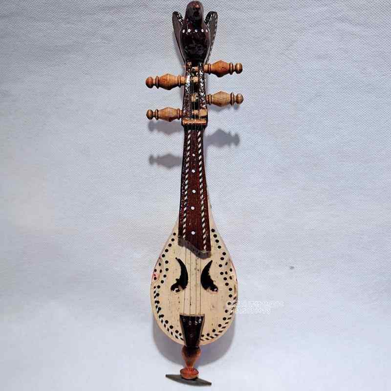 高档30米乐器疆民族件维吾尔族乐器厘弹奏工艺品摆手工木质厂家新