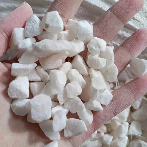 白石子水磨地用鹅卵石造景水磨石白色鹅卵石装饰用白碎石卵石