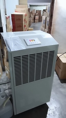 湿腾工业除湿机怎么样一个月后开始后悔了诉说原因