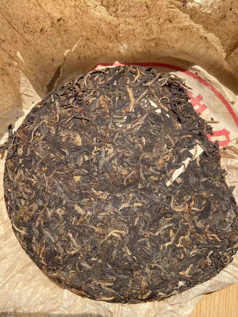 90年代末中茶紅印班章生茶老茶純幹倉清倉處理-357克 普洱茶 BUASHOP普洱老茶