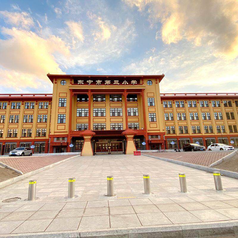 黑龙江省校园全自动升降柱远程遥控伸缩路桩防冲障地柱学校门口