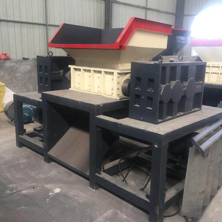 供应塑料桶撕碎机 大易拉罐彩钢瓦双轴撕碎机 编织袋粉碎机