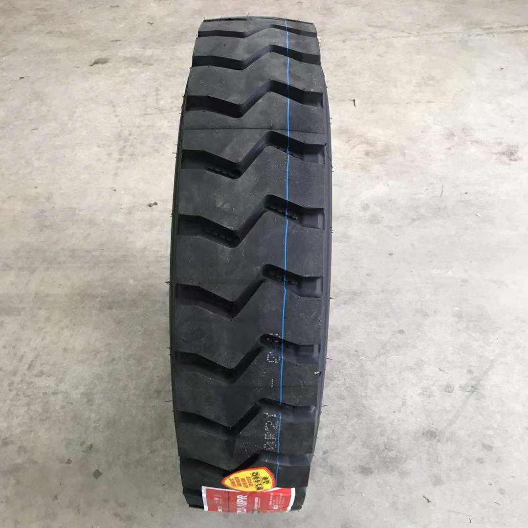 全钢丝大货车轮胎900R20 全轮位抗载载重汽车轮胎 厂家