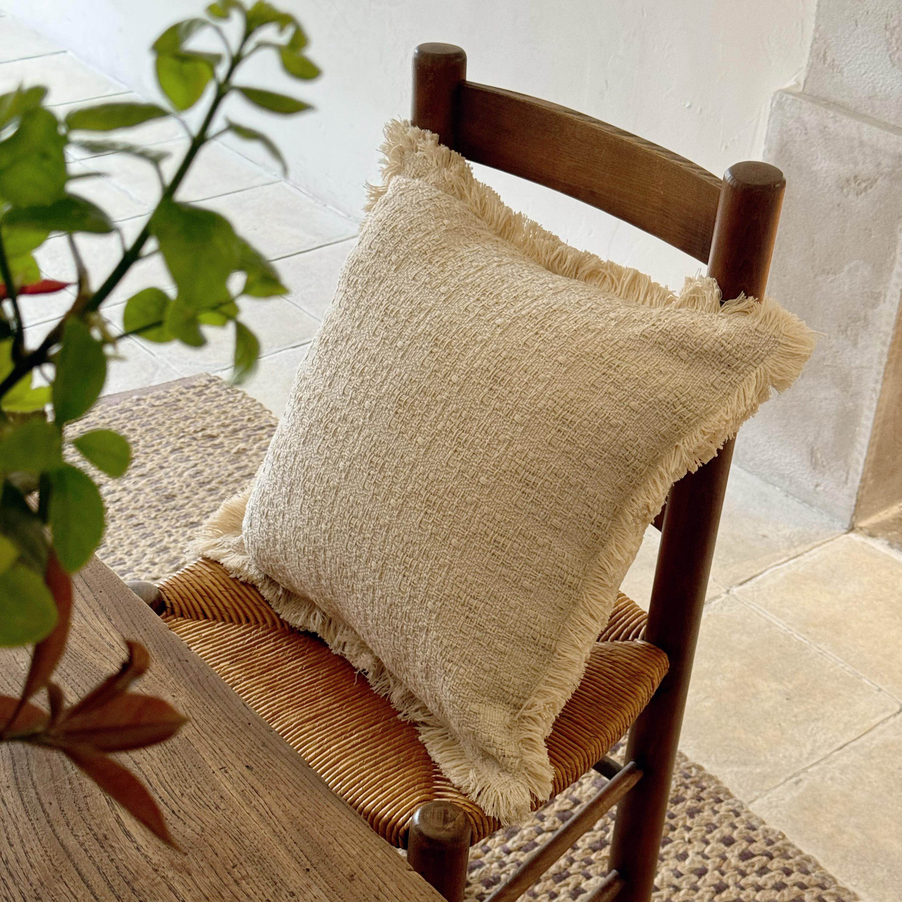 米色复古风沙发抱枕民宿床头靠枕腰枕软装样板间靠枕
