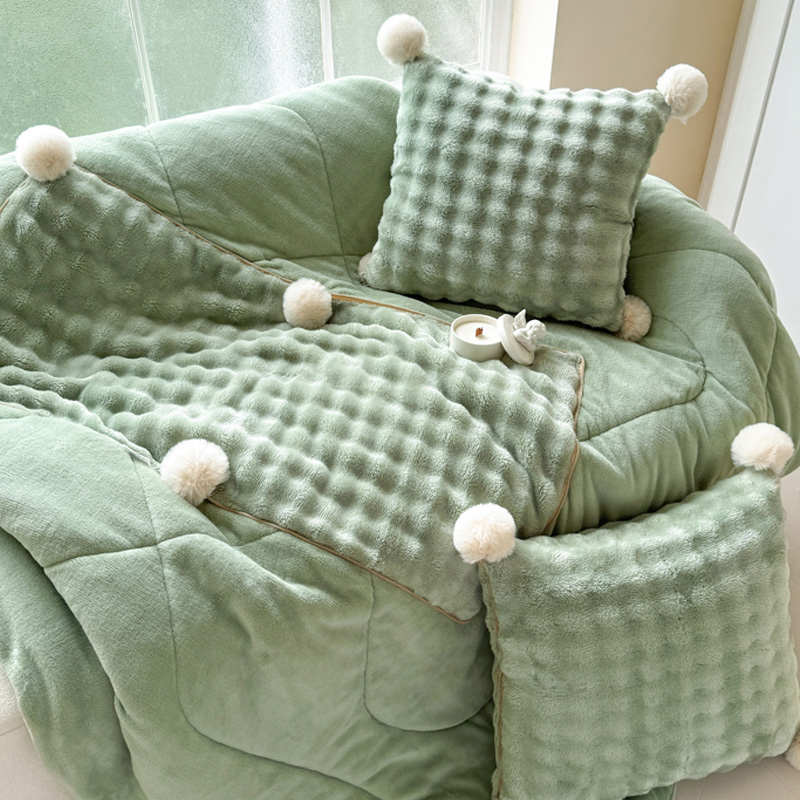 纯色仿兔绒抱枕被子两用加厚保暖车载靠垫毯二合一午睡枕头被新款