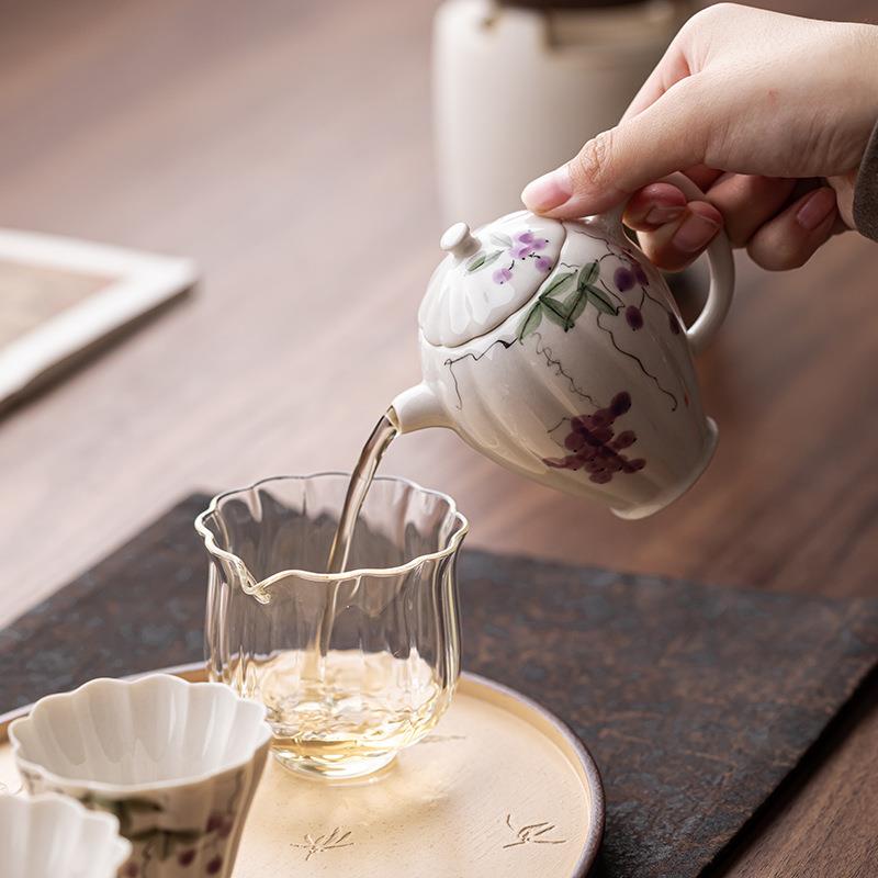 手绘葡萄功夫陶瓷茶具套装一壶二杯精致下午茶办公室家用带茶托盘