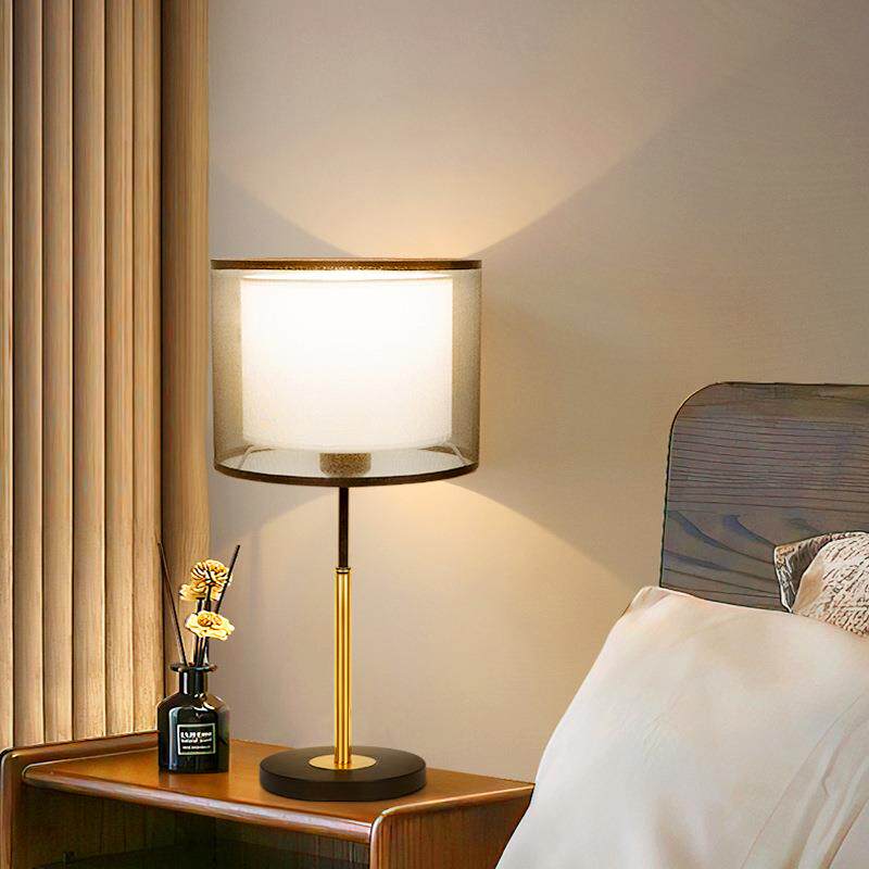 台灯卧室灯床头高级感现代简约家用温馨创意结婚装饰氛围感台灯