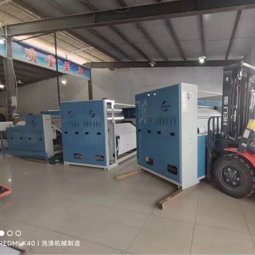 平华濯自研发产品枕套HPT-1400专用主烫平机反高低辊正面双面熨烫