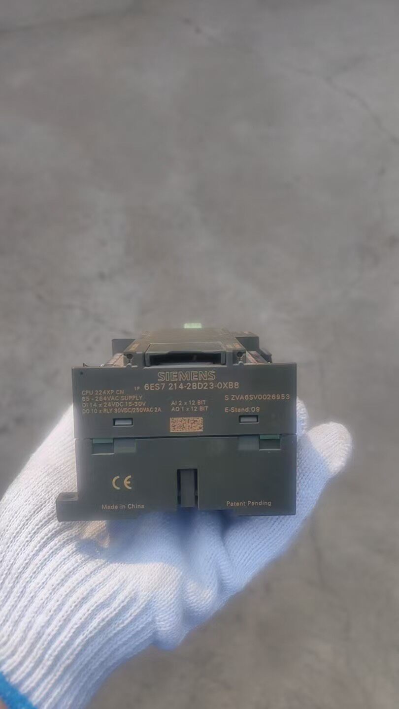 6ES7214-2BD23-0XB8   9成新，数量1，需