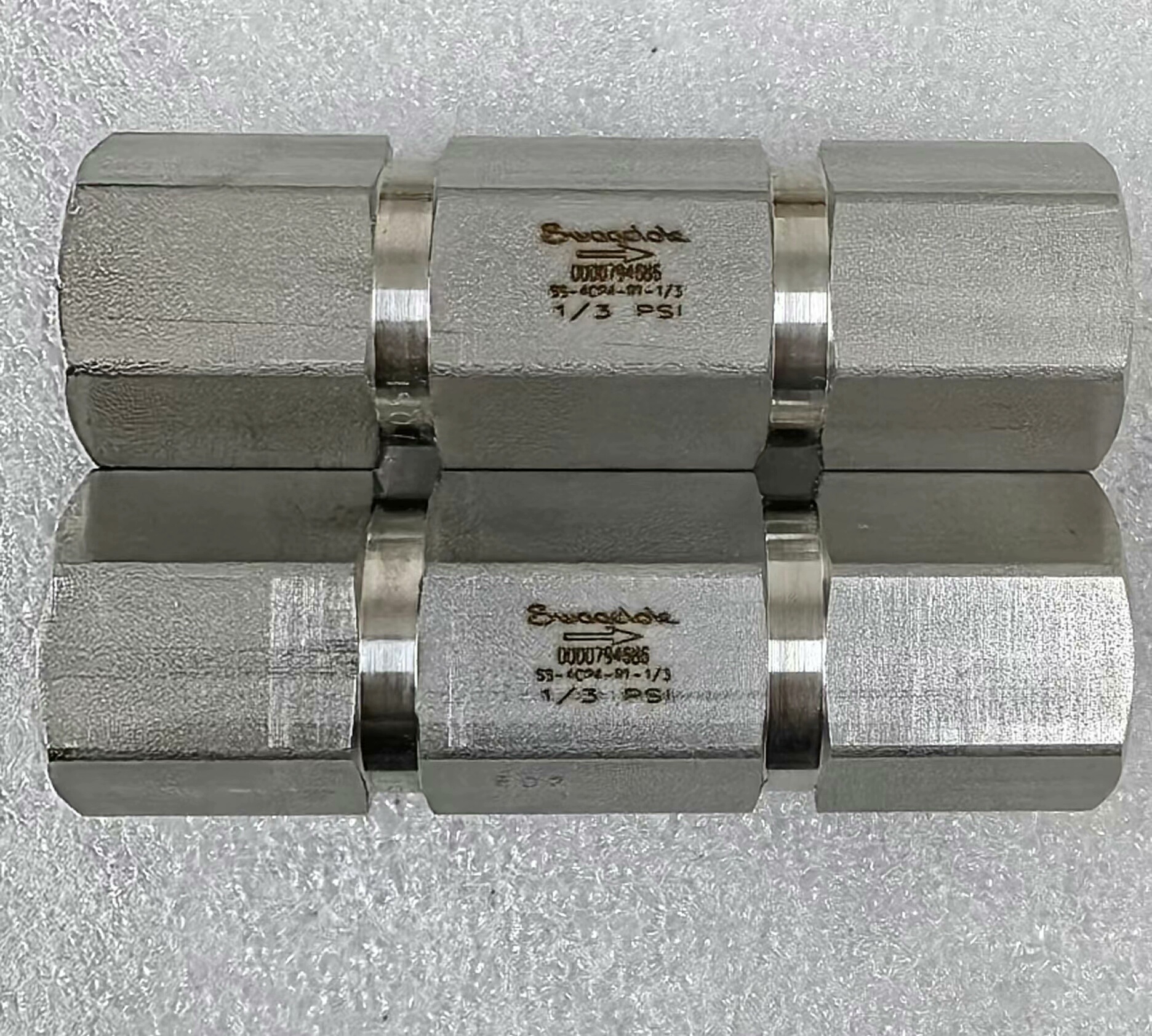 世伟洛克 Swagelok  SS-4C4-RT-1/3