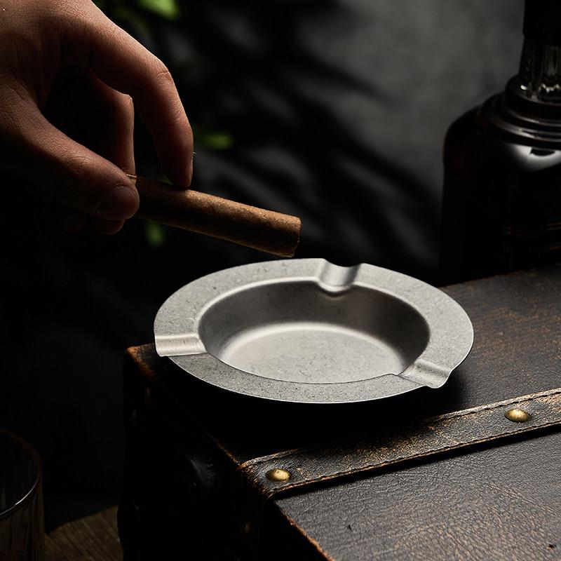 雪茄专用烟灰缸复古怀旧不锈钢家用户外便捷个性创意金属高级感