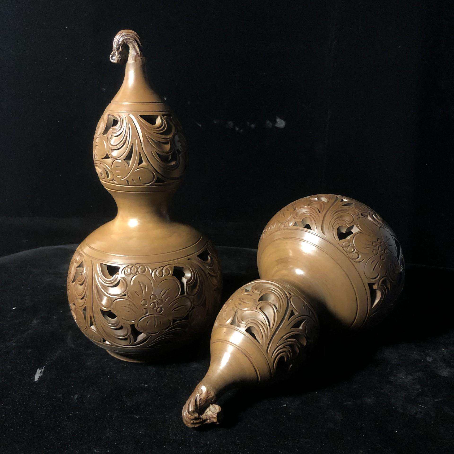 鲁泗水柘沟镂空葫芦摆件手工雕刻图案制坯柴窑烧制陶器福禄吉祥