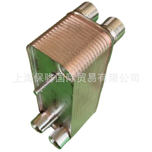 7Nm³/min板换预冷器利用蒸发器出来冷气降低进口压缩机空气焓值