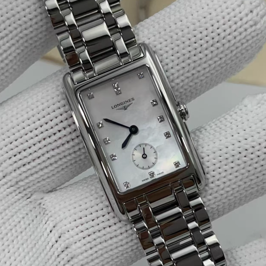 经典款[9.8新]浪琴黛绰维纳系列精钢石英钻石女表L5.512.4.87.6