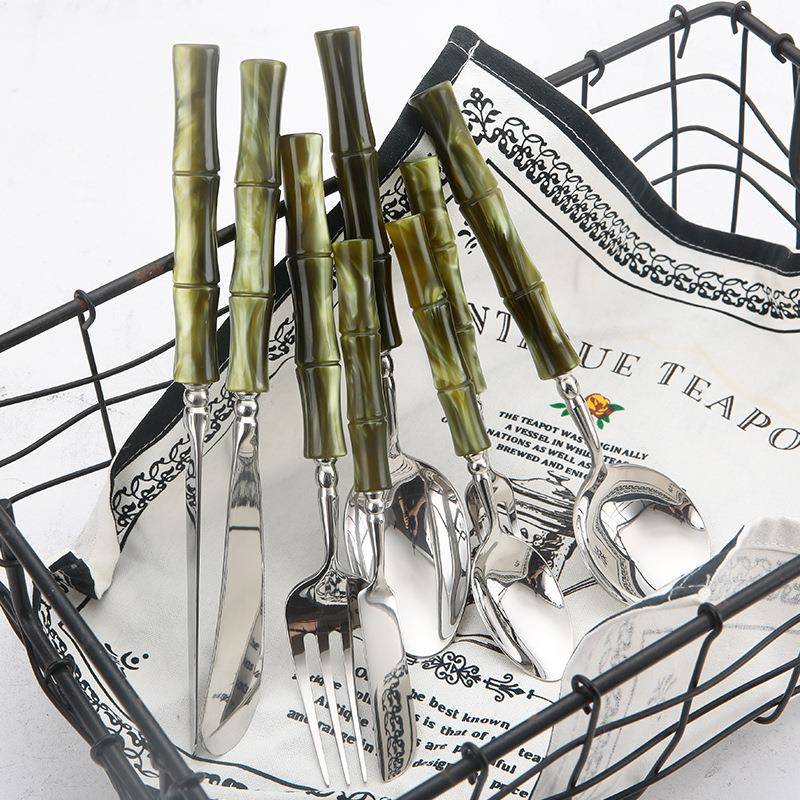 304不锈钢高颜值西餐具轻奢刀叉勺创意亚克力酒店家用刀叉八件套