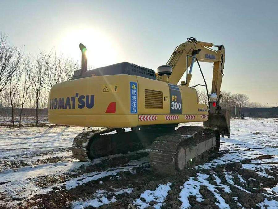 12月29日北京小松300挖掘机网络拍卖公告