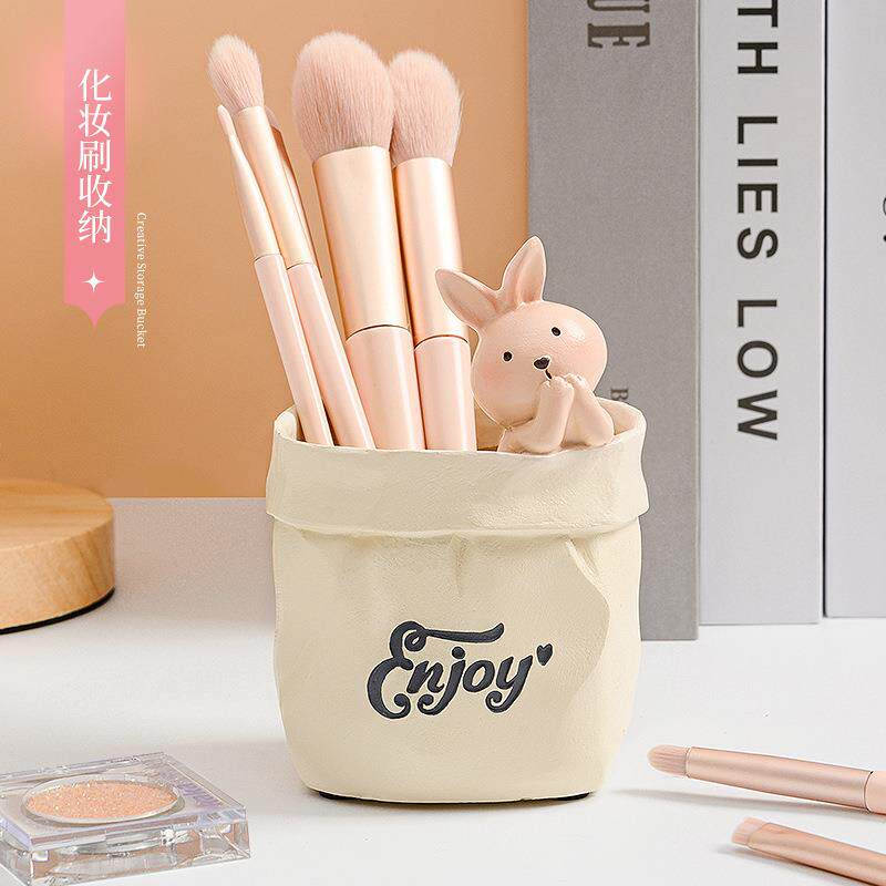 BK9K可爱氛围感兔子家居办公室好物桌面笔筒摆件工位装饰女生