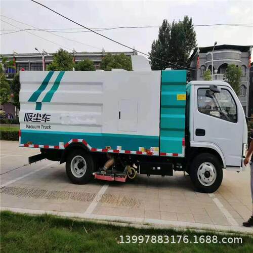 东风5立方后置滚扫干湿两用吸尘车厂家分期直销 后置吸尘车配件