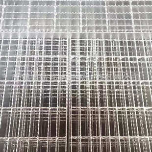 齿形钢格栅 齿形钢格板排水沟盖板 热镀锌钢格板踏步钢格板