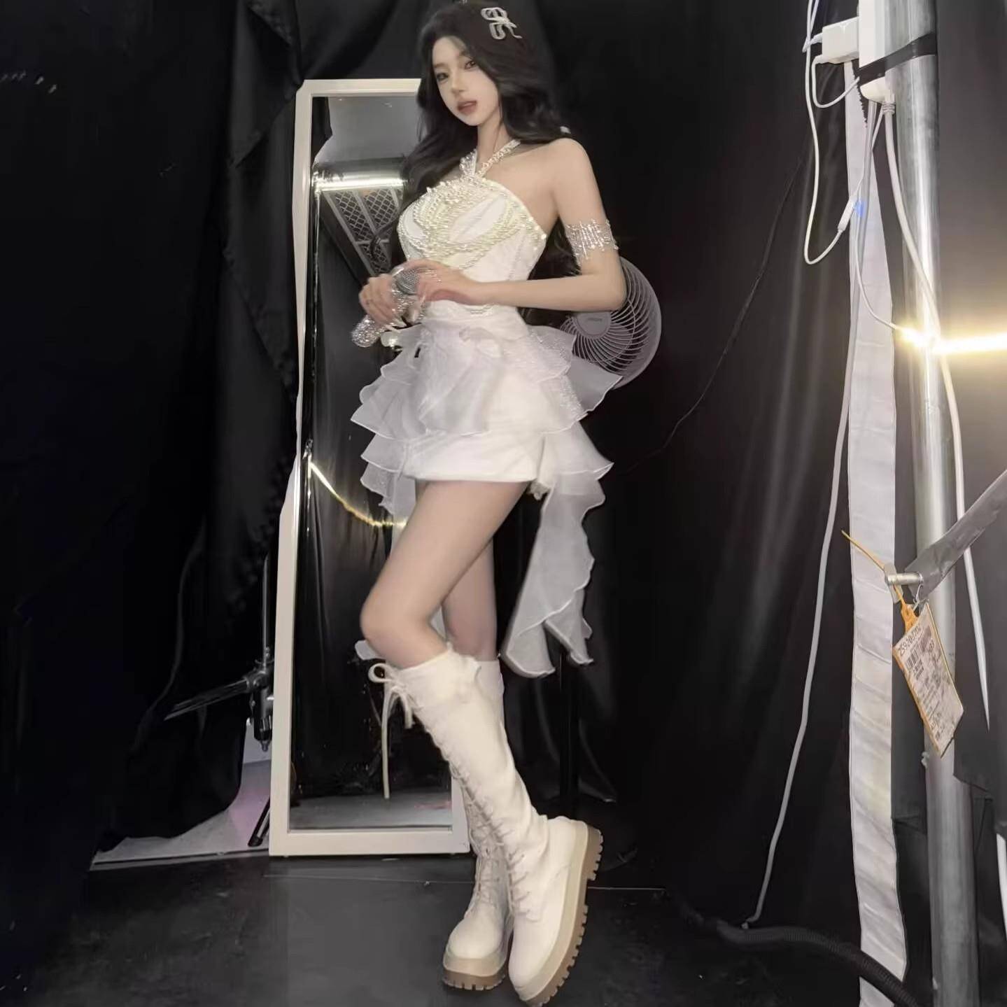 李知恩同款白色挂颈洋装酒吧演出服kpop韩国爱豆主题女团打歌服