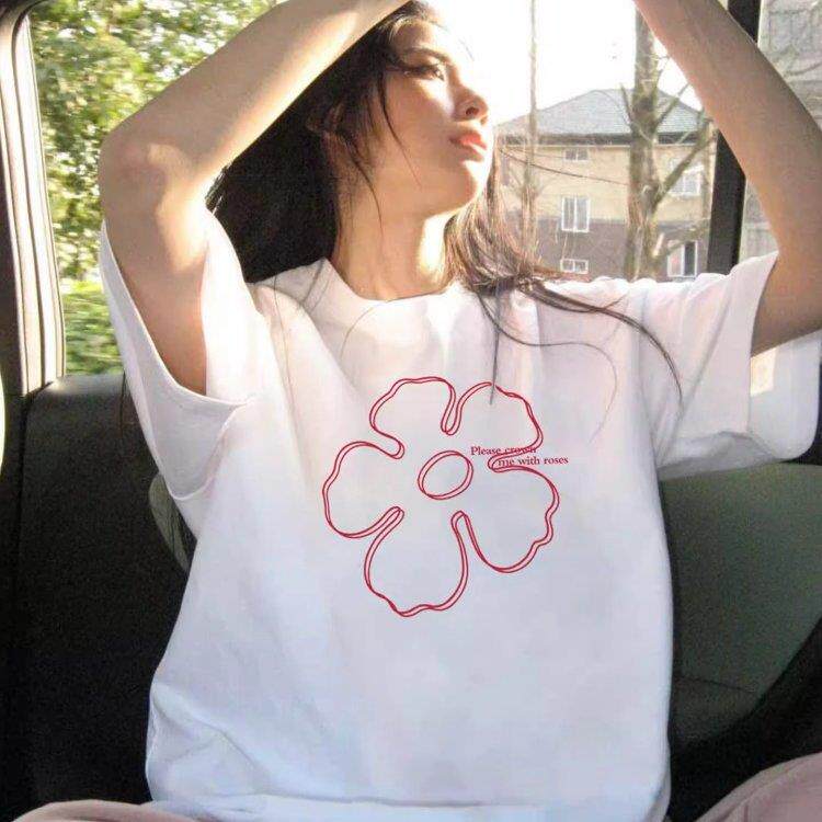 SOLAR/红色花朵短袖女白色t恤夏2026新款半袖宽松休闲大码上衣潮
