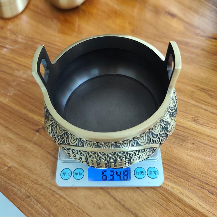 仿古招财进宝直耳三足炉口径约10厘米左右 重量约600克(现货)