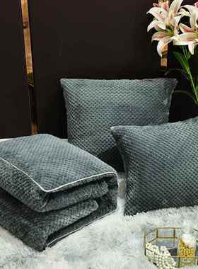 新款加厚保纯色抱枕被子两办用珊瑚绒小枕头毯汽车暖上靠垫公室午