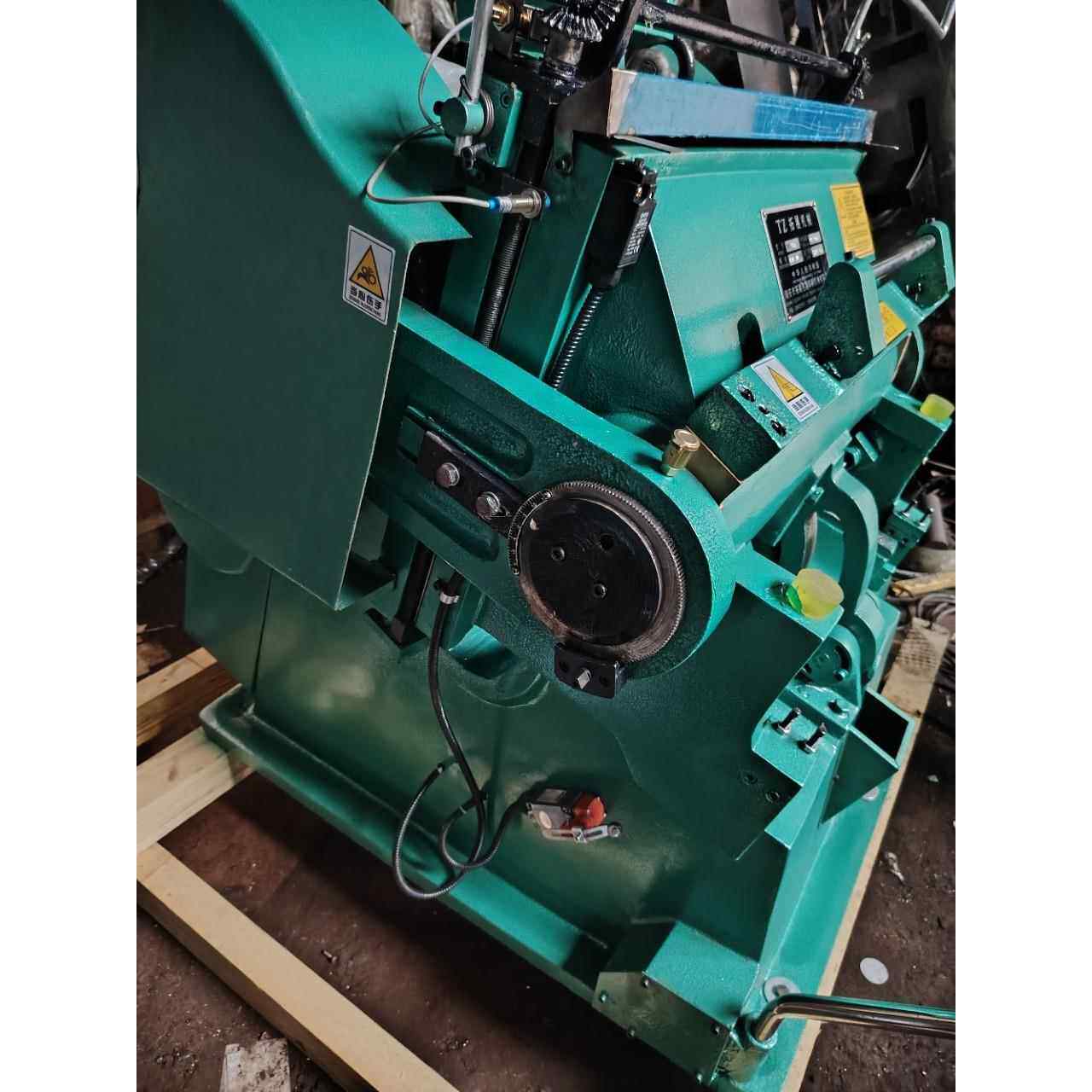 现货供应高性价比930电脑烫金机压痕机闷盒机啤机