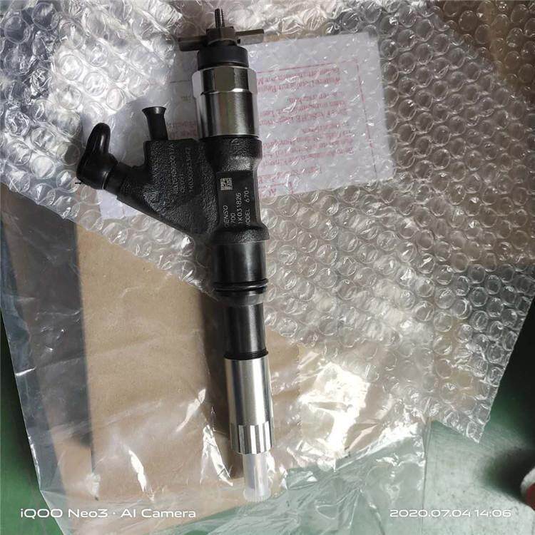挖掘机pc650-8喷油器6261-11-3010发动机燃油泵柴油泵