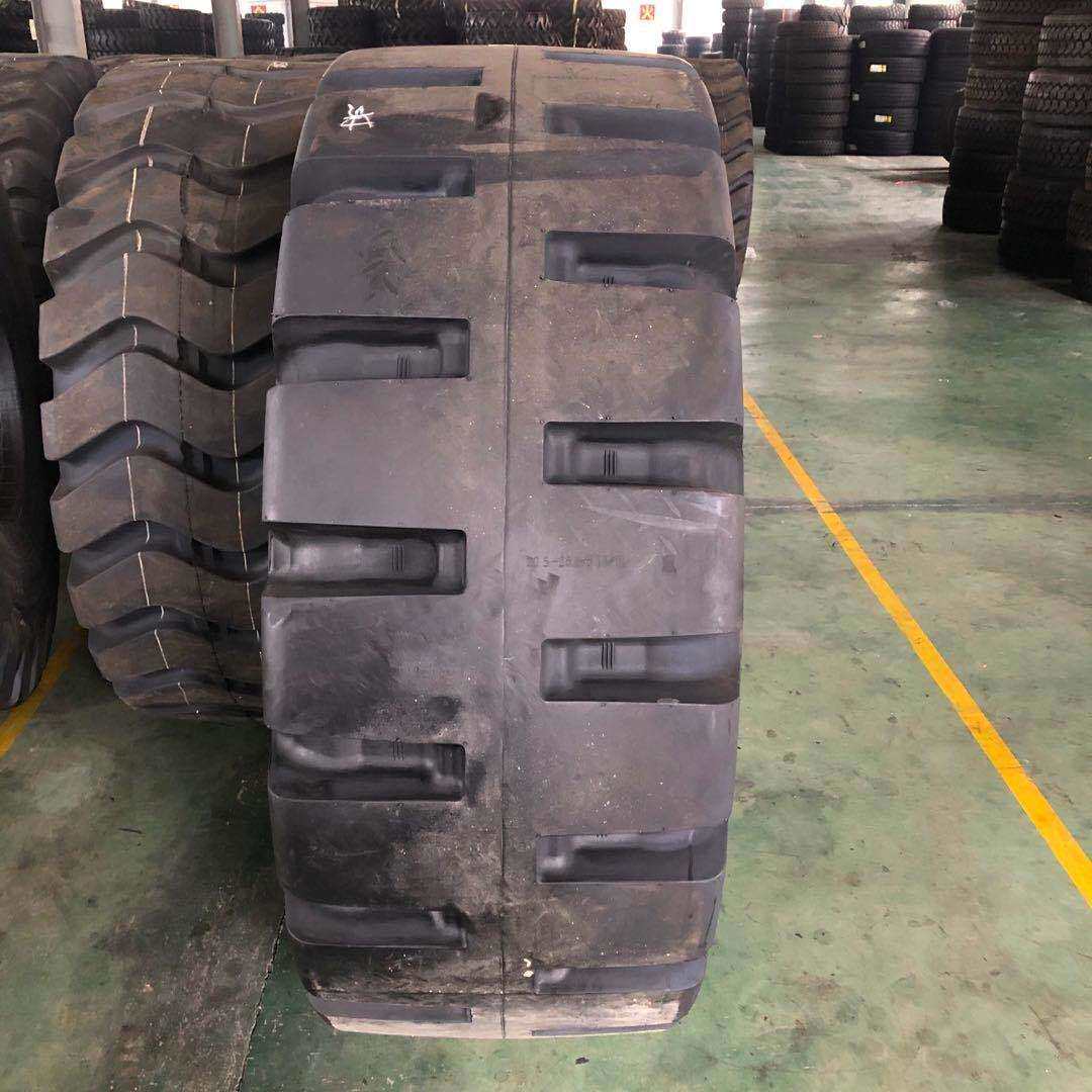 恶劣路况防爆耐扎23.5-25铲车轮胎 L-5半实心 40层级加厚矿山工程
